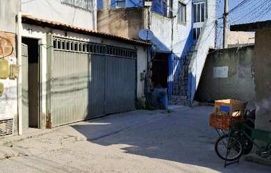 Imagem: A casa possui 2 Dormitórios, 1 Banheiro, 57m² de Área, 55m²