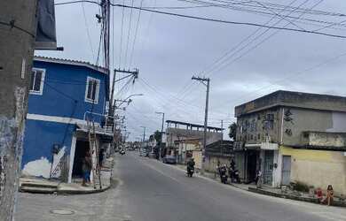 Imagem: A casa possui 2 Dormitórios, 1 Banheiro, 46m² de Área, 140m²