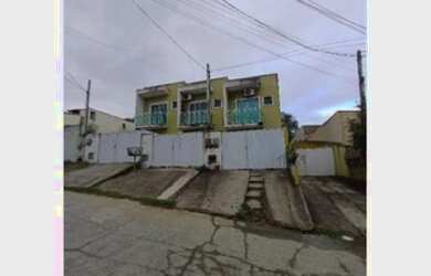 Imagem: A casa possui 2 Dormitórios, 1 Banheiro, 1 Vaga na garagem