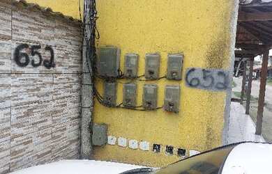 Imagem: A casa possui 2 Dormitórios, 1 Banheiro, 82m² de Área e 76m²