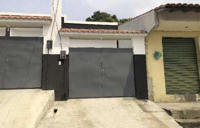 Imagem: A casa possui 1 Dormitório, 1 Banheiro, 36m² de Área, 372m²