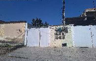 Imagem: A casa possui 1 Dormitório, 1 Banheiro, 36m² de Área e está