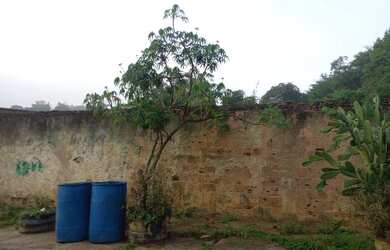 Imagem: O terreno possui 1 Dormitório, 1 Banheiro, 50m² de Área