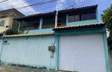 Imagem: A casa possui 2 Dormitórios, 1 Banheiro, 293m² de Área, 360m²