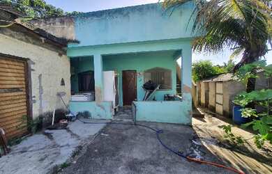 Imagem: A casa possui 3 Dormitórios, 1 Banheiro, 142m² de Área, 586m²