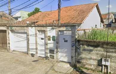 Imagem: A casa possui 2 Dormitórios, 1 Banheiro, 44m² de Área, 137m²