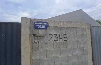 Imagem: A casa possui 1 Dormitório, 1 Banheiro, 54m² de Área, 102m²