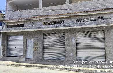 Imagem: A casa possui 2 Dormitórios, 1 Banheiro, 3 Vagas na garagem