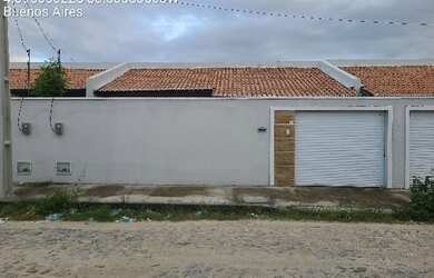 Imagem: A casa possui 2 Dormitórios, 1 Banheiro, 1 Vaga na garagem