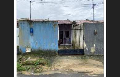 Imagem: A casa possui 2 Dormitórios, 1 Banheiro, 85m² de Área, 150m²