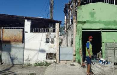 Imagem: A casa possui 1 Dormitório, 1 Banheiro, 32m² de Área e 34m²