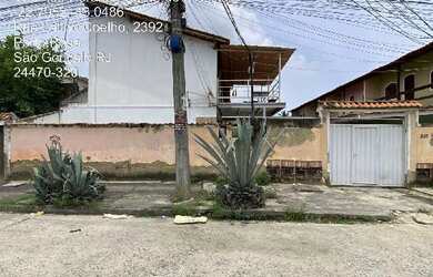 Imagem: A casa possui 2 Dormitórios, 1 Banheiro, 1 Vaga na garagem