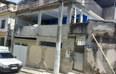 Imagem: A casa possui 2 Dormitórios, 1 Banheiro e 155m² de Área e