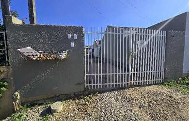 Imagem: A casa possui 2 Dormitórios, 1 Banheiro, 51m² de Área e 91m²