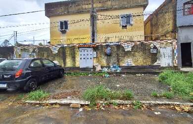 Imagem: A casa possui 2 Dormitórios, 1 Banheiro, 44m² de Área e 525m²