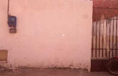 Imagem: A casa possui 2 Dormitórios, 1 Banheiro, 86m² de Área, 180m²