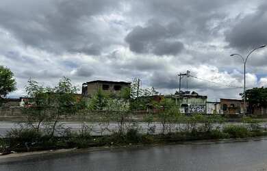 Imagem: A casa possui 1 Dormitório, 1 Banheiro, 55m² de Área, 112m²