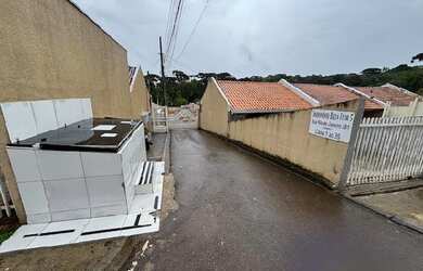 Imagem: A casa possui 2 Dormitórios, 1 Banheiro, 40m² de Área e 124m²