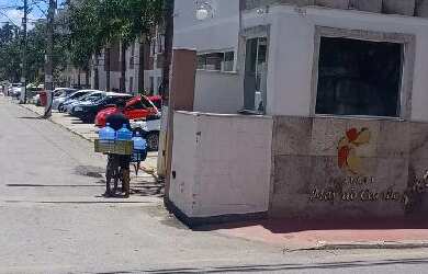 Imagem: O apartamento possui 2 Dormitórios, 1 Banheiro, 45m² de Área