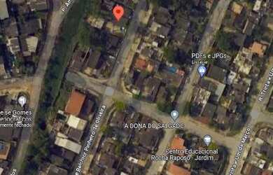 Imagem: A casa possui 2 Dormitórios, 1 Banheiro, 60m² de Área, 200m²