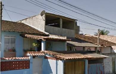Imagem: A casa possui 2 Dormitórios, 1 Banheiro, 1 Vaga na garagem