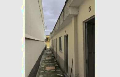 Imagem: A casa possui 1 Dormitório, 1 Banheiro, 45m² de Área, 48m²