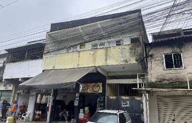 Imagem: A casa possui 3 Dormitórios, 1 Banheiro, 127m² de Área, 196m²