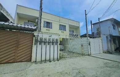 Imagem: A casa possui 2 Dormitórios, 1 Banheiro, 78m² de Área, 420m²