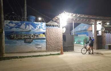 Imagem: A casa possui 2 Dormitórios, 1 Banheiro, 1 Vaga na garagem