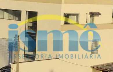 Imagem: O depósito possui 2 Banheiros, 3 Vagas na garagem, 318m² de