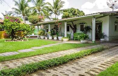 Imagem 2: CASA Nº39. Churrasqueira, 300m² de Área Privada, 5 Vagas na garageme3...