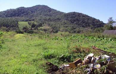 Imagem: O terreno possui 5700m² de Área e está localizado em João