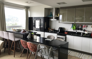 Imagem: O apartamento possui 3 Dormitórios, 1 Suíte, 2 Banheiros