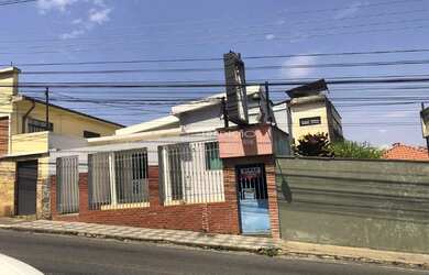 Imagem: A sala comercial possui 3 Banheiros e está localizado em Centro