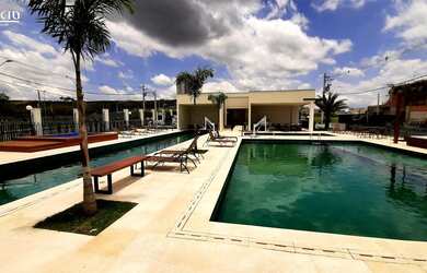 Imagem 7: 451M² de Área Construída, 451M² de Área Total