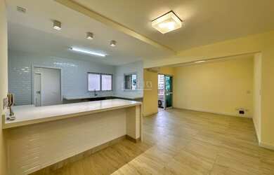 Imagem: O apartamento possui 4 Dormitórios, 2 Suítes, 4 Banheiros