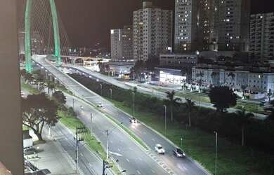 Imagem: O apartamento possui 2 Dormitórios, 1 Suíte, 2 Banheiros