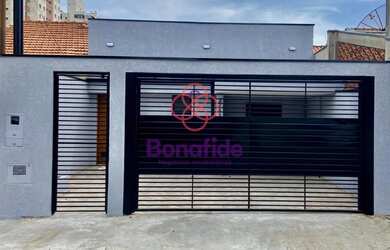 Imagem: A casa possui 2 Dormitórios, 2 Suítes, 2 Banheiros, 2 Vagas