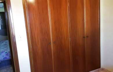 Imagem: O apartamento possui 3 Dormitórios, 1 Suíte, 2 Banheiros e