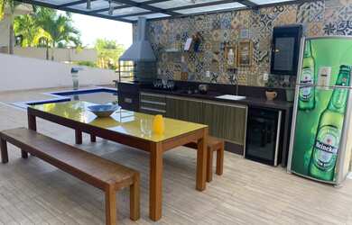 Imagem: A casa possui 3 Dormitórios, 3 Suítes, 4 Banheiros, 4 Vagas