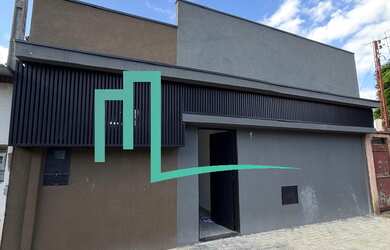 Imagem: A loja possui 2 Banheiros, 178m² de Área e está localizado