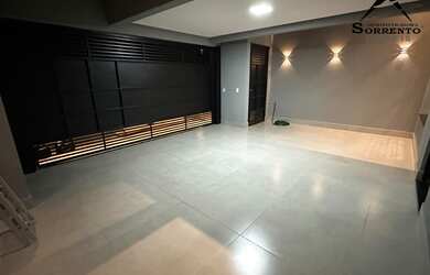 Imagem: A casa possui 3 Dormitórios, 1 Suíte, 2 Banheiros, 2 Vagas