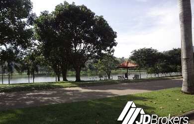 Imagem: O terreno possui 643m² de Área Privada e está localizado