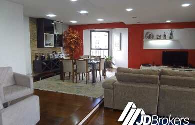 Imagem: O apartamento possui 4 Dormitórios, 2 Suítes, 4 Banheiros