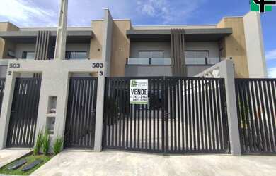 Imagem: A casa possui 3 Dormitórios, 1 Suíte, 3 Banheiros, 1 Vaga