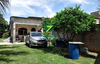Imagem: A casa possui 2 Dormitórios, 1 Suíte, 1 Banheiro, 3 Vagas