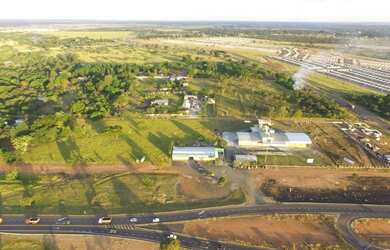 Imagem: O terreno possui 15180m² de Área e está localizado em Parque