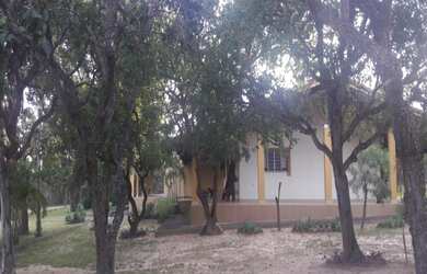 Imagem: A fazenda possui 4 Dormitórios, 1 Suíte, 5 Banheiros, 4 Vagas