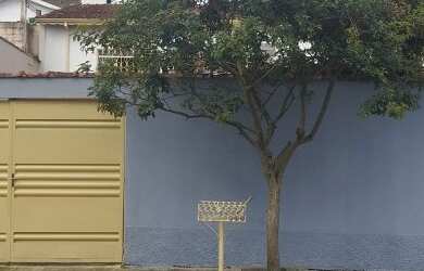 Imagem: A casa possui 2 Dormitórios, 1 Banheiro e Imóvel novo e está