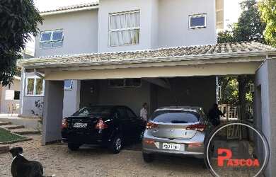 Imagem: A chácara possui 6 Dormitórios, 3 Suítes, 5 Banheiros, 4